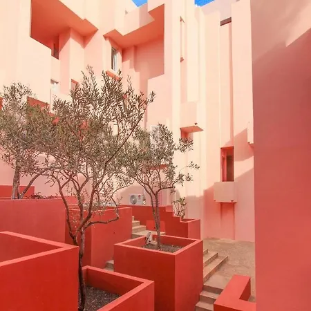 Muralla Roja 0507 *