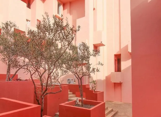 Muralla Roja 0507 *